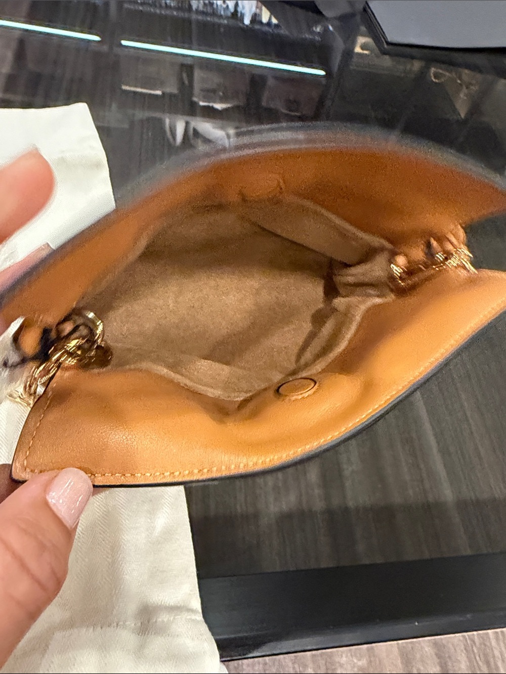 Loewe Camel Leather Crossbody with Gold Chain - Picture 5 of 9
